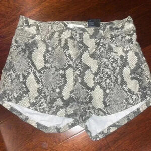 H&m snake print shorts